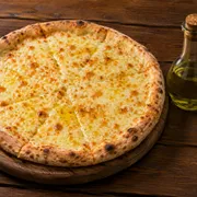 Tradicionais: 14-Mussarela - Pizza Grande (Ingredientes: Molho de Tomate, Mussarela, Tomate, Azeitona, Orégano)