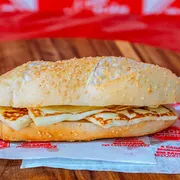 Sanduíche no Pão Francês: Pão Com Queijo Coalho - Sanduíche no Pão Francês (Ingredientes: Manteiga, Pão, Queijo Coalho)