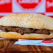 Sanduíche no Pão Francês: Pão com filé Mignon - Sanduíche no Pão Francês (Ingredientes: Pão)