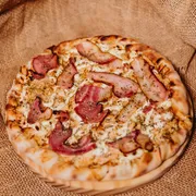 Especiais: Frango Cheese - Pizza Grande (Ingredientes: Molho de Tomate, Muçarela,  Frango,  Bacon,  Cream Cheese,  Orégano)
