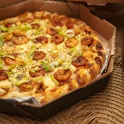 Premium: Camarão - Pizza Grande (Ingredientes: Molho de Tomate, Muçarela, Camarão, Alho Poró,  Catupiry,  Orégano)