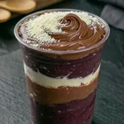 Promoção: Açaí, Nutella, Leite em Pó - Nosso delicioso açaí de 300ml, acompanhado dos dois complementos: a autêntica Nutella e o irresistível leite em pó. Uma explosão de sabor na medida certa para adoçar o seu dia!