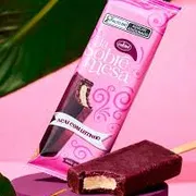 Picolé La Sobremesa: La Sobremesa Açaí com leitinho - Picolé sabor açaí com recheio de creme sabor leiteem pó.
