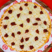 Doces: Romeu e Julieta - Pizza Média (Ingredientes: Goiabada, Mussarela)