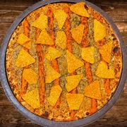 Sabores Especiais: Nachos - Pizza Gigante (Ingredientes: Molho de Tomate, Mussarela, Carne Moída ao Molho de Cheddar Levemente Picante, Doritos e Orégano.)