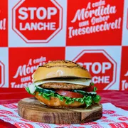 Sanduíche: StopBurguer - Sanduíches Simples (Ingredientes: Hambúrguer, Pão Bola, Verduras)
