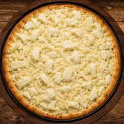 Sabores Doces Especiais: Chocolate Branco - Pizza Gigante (Ingredientes: Creme de Leite, Mussarela, Chocolate Branco)