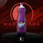 Refrigerantes: Fanta Uva 2L)