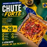 Torcida na Caixa: Chute Forte - Calabresa acebolada, batata frita, bacon e cheddar