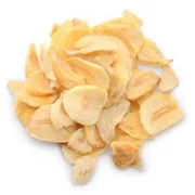 Temperos e Especiarias: Alho em flocos 50g - O alho em flocos (geralmente desidratado) é um tempero prático e versátil que substitui o alho fresco. Ele adiciona sabor intenso a refogados, caldos, carnes e molhos, sem precisar descascar ou picar