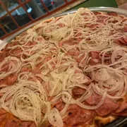 Tradicionais: 08 - Calabresa - Pizza Grande (Ingredientes: Calabresa, Cebola, Molho de Tomate)