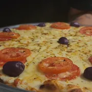 Tradicionais: 36 - Mussarela - Pizza Grande (Ingredientes: Molho de Tomate, Mussarela, Tomate)