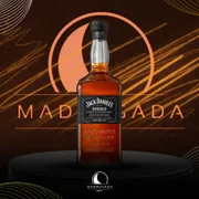 Whisky: Jack Daniel´s Bonded 700ml)