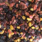 frutas secas: Mix berry 50g - Ingredientes: cranberry, gojiberry, blueberry e uva passas branca.Rico em antioxidantes, fortalece a imunidade, combate inflamações, melhora a saúde da pele, auxilia na digestão e saúde cardiovascular.
