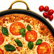 Queijo: Marguerita - Pizza Grande (Ingredientes: Manjericão, Molho de Tomate Artesanal, Mussarela, Parmesão, Tomate Fatiado)