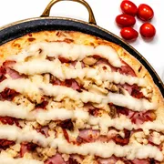 Lombo: Peruana - Pizza Grande (Ingredientes: Bacon, Champignon, Lombo, Molho de Tomate Artesanal, Palmito, Requeijão)