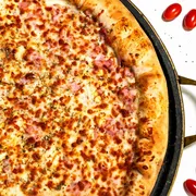 Presunto: Portuguesa - Pizza Grande (Ingredientes: Cebola, Molho de Tomate Artesanal, Mussarela, Ovos, Presunto)