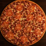Salgadas: Bacon - Pizza Grande (Ingredientes: Molho, Mussarela, Bacon, Tomate, Orégano)