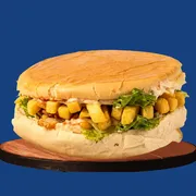Xis: Xis Bagunça - Lanches (Ingredientes: Alface, Bacon, Batata Frita, Catchup, Coração, Ervilha, Frango, Maionese, Milho, Molho Barbecue, Mostarda, Ovo, Queijo, Strogonoff, Tomate)