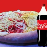 As Queridinhas: 1 calabresa 1 + 1 mussarela + 1 coca cola 2 litros - COMBO DO FIM DE SEMANA (Ingredientes: )