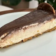 Sobremesas: Fatia de Torta Holandesa - 