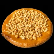Doces: Esfiha Doce de leite com amendoim - Massa de esfiha com fubá, doce de leite MOÇA com amendoim triturado