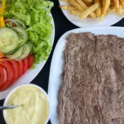 Filés: Filé na Chapa - 1/2 Filé - 1 Pessoa (Ingredientes: Arroz, Filé mignon, Fritas, Ovos, Salada)