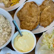 À La Minuta: 1/2 À La Minuta com Frango - À La Minuta (Ingredientes: 3 Bifes de frango, Arroz, Feijão, Fritas, Ovo, Salada)