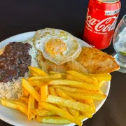 Prato Feito: Prato Feito c/ Frango - Prato Feito (Ingredientes: 1 Frango, 1 Ovo, Arroz, Feijão, Fritas, Salada)