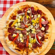 Salgadas: Portuguesa - Pizza GG (Ingredientes: Calabresa, Cebola, Molho de Tomate, Mussarela, Orégano, Ovo Cozido, Pimentão)