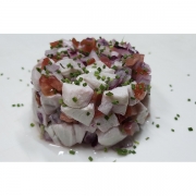Entradas: Ceviche peixe branco 200g - Peixe branco marinado no limão, cebola e tomate com ervas aromáticas