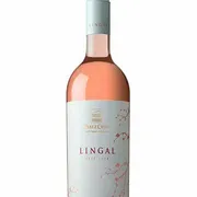 Chile: Perez Cruz Lingual 750ml - Região: Vale do Maipo Andes, Chile. |Uvas: 50% Grenache e 50% Mourvèdre.| Teor alcoólico: 14% | Consumo: 8–12 °C | Teor alcoólico: 14%. | Harmonização: SaladasFrutos do mar, Peixes grelhados, Frango e peru, Queijos frescos.