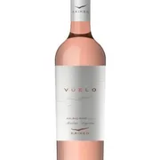 Argentina: Vuelo Malbec Rose - Região: Mendoza, Argentina.| Uvas: 100% Malbec |Teor alcoólico: 13%.|Consumo: 8–10 °C.|Harmonização: Frutos do mar, sushi, saladas, peixes, carnes brancas, queijos leves e aperitivos.|Envelhecimento: Sem passagem por barricas de carvalho; vinho jovem, elaborado para preservar frescor, aromas frutados e acidez.