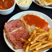 Prato Feito: Prato Feito c/ Bauru - Prato Feito (Ingredientes: Arroz, Filé Mignon, Fritas, Molho de tomate, Presunto, Queijo, Salada)