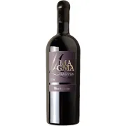 Itália: Magma Primitivo di Manduria 750ml - Região: Puglia (Apúlia), Itália.| Uva: Primitivo | Envelhecimento: Amadurecimento em barricas de carvalho,com posterior afinamento em garrafa.| Consumo: 16 °C a 18 °C.|Teor Alcoólico: 14,5% |Harmonização: Carnes vermelhas grelhadas ou assadas, churrasco, cordeiro, massas com molhos encorpados, ragu, embutidos, charcutaria, queijos curados e pratos de sabor intenso.