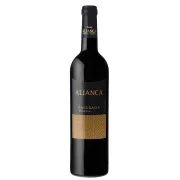 Portugal: Aliança Bairrada Reserva 750ml - Região: Península de Setúbal, Portugal | Uva: Castelão, Aragonez e Syrah | Envelhecimento: Sem passagem por madeira; fermentação e estágio em cubas de inox para preservar frescor, cor e aromas de frutas vermelhas | Teor Alcoólico: 12,5% | Harmonização: Saladas, frutos do mar, sushi, peixes grelhados, massas leves, petiscos, charcutaria e queijos frescos