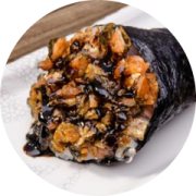 Temaki: Skin - Enrolado de Alga, Arroz, Skin, Cheese, Gergelim e Cebolinha
