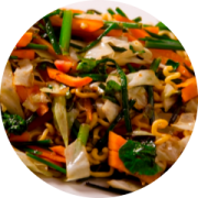 Yakissoba: Legumes - Macarrão ao Molho Especial Com Legumes