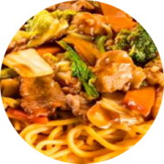 Yakissoba: Frango - Macarrão ao Molho Especial com Legumes e Frango