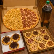 Combos: Combo combinado 2 + Tubaína 2L - 1 Pizza 1/2 Calabresa 1/2 Catufrango, 1 kit mistas de 10 mini esfihinhas gourmet, 3 esfihas chocolate, 1 Tubaína 2L.