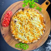 Especiais: Frango com Catupiry - Pizza Familia (Ingredientes: Molho, Mussarela, Frango, Catupiry, Orégano)