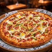 Tradicionais: Moda da Casa - Pizza Grande (Ingredientes: Bacon, Catupiry, Molho de Tomate, Muçarela, Orégano, Ovo, Pimentão, Presunto)