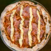 Clássicas: 07 - Canadense - Pizza Grande (8 Fatias 35cm) (Ingredientes: Catupiry, Lombo Canadense, Molho de Tomate Italiano, Orégano)