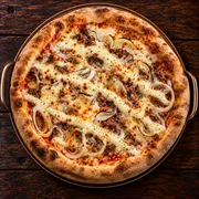 Com Carne: 34 - Soleggiato - Pizza Grande (8 Fatias 35cm) (Ingredientes: Carne Seca, Cebola, Cream Cheese, Molho de Tomate Italiano, Muçarela, Orégano)