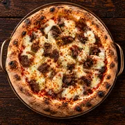 Com Carne: 32 - File Mignon - Pizza Grande (8 Fatias 35cm) (Ingredientes: Catupiry, Champignon, File Mignon, Leve porção de muçarela, Molho de Tomate Italiano, Orégano)