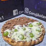 Doces: Uva Verde - Pizza Grande (Ingredientes: Chocolate, Leite em pó, Uva)