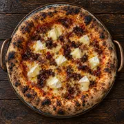Agridoces e Picantes: 39 - Honey Bacon - Pizza Grande (8 Fatias 35cm) (Ingredientes: Bacon, Brie, Mel, Molho de Tomate Italiano, Muçarela, Orégano)