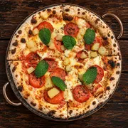 Clássicas: 09 - Citrica - Pizza Grande (8 Fatias 35cm) (Ingredientes: Abacaxi, Hortelã, Muçarela, Orégano, Pepperoni)
