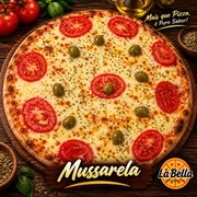 Promocionais: Mussarela - Pizza Grande (Ingredientes: Azeitonas Sem Caroço, Molho de Tomate Artesanal, Mussarela, Rodelas Frescas de Tomate)