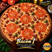 Tradicionais: Bacon 1 - Pizza Grande (Ingredientes: Azeitonas Sem Caroço, Bacon em Cubos Crocantes, Molho de Tomate Artesanal, Mussarela Derretida, Rodelas de Tomate Fresco)